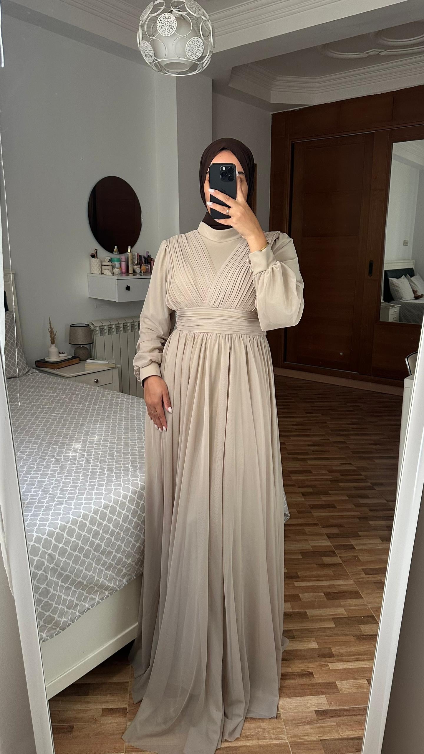 Robe Aid Tane