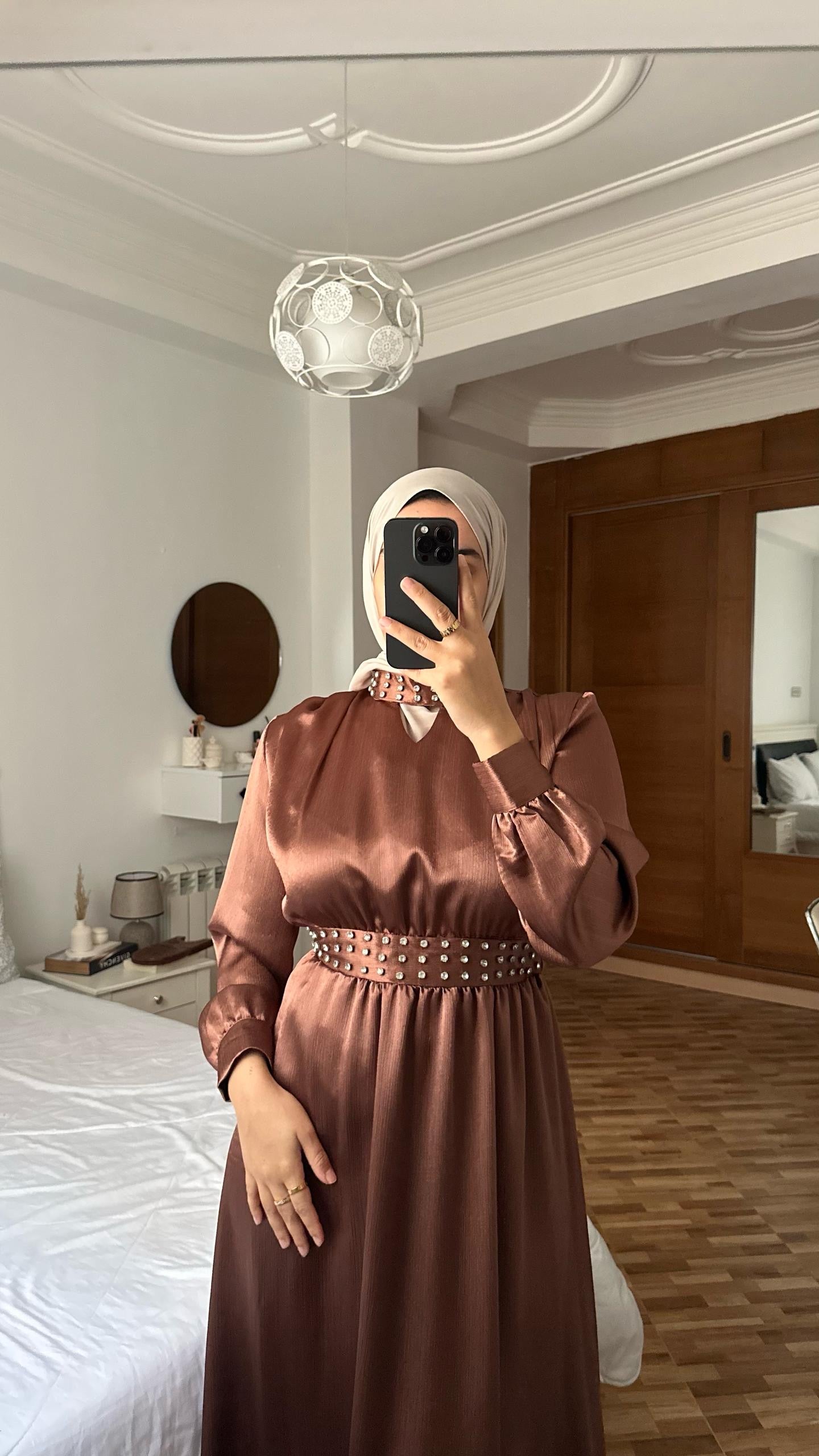 Robe AJWA AID
