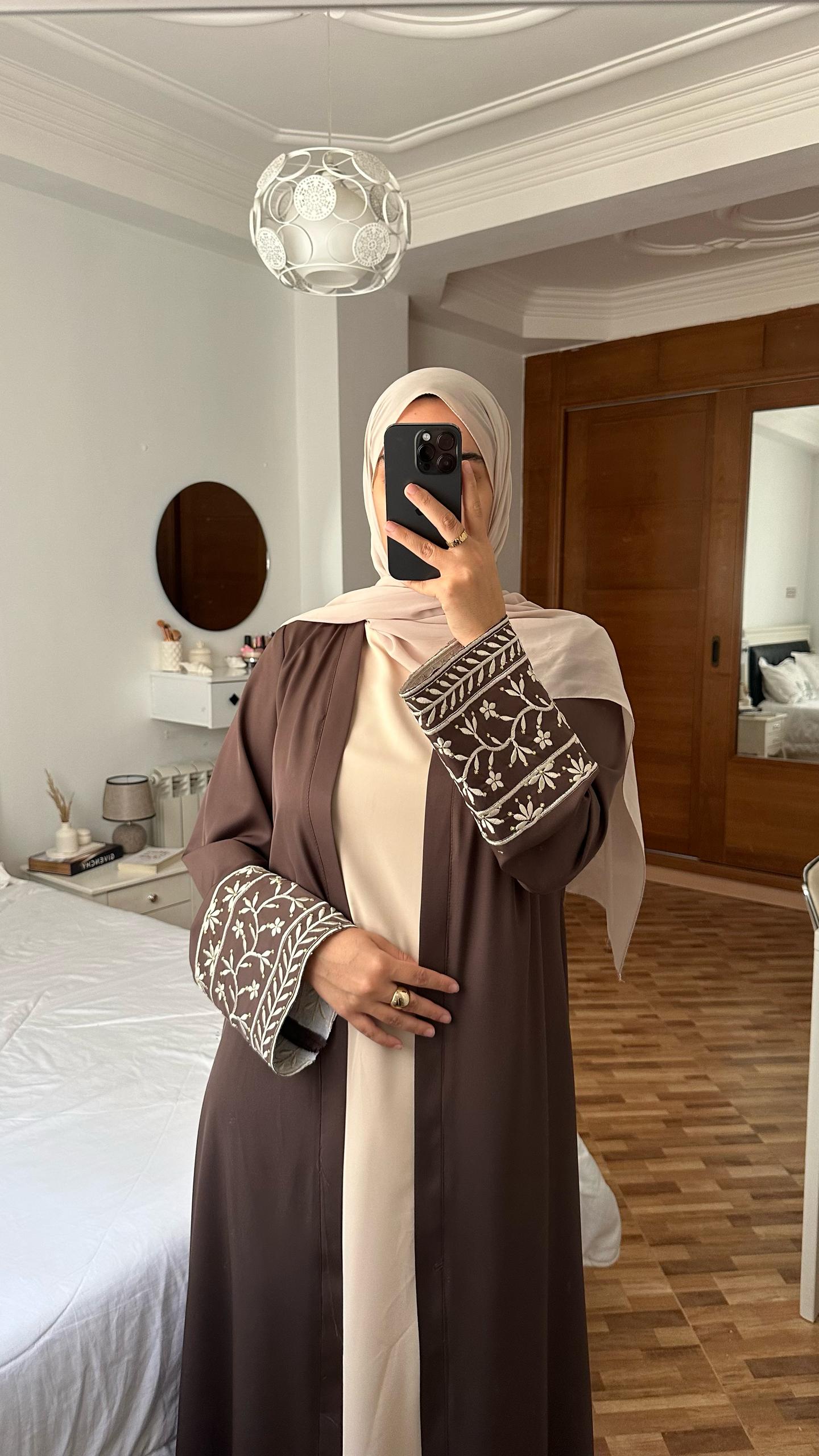 abaya et robe