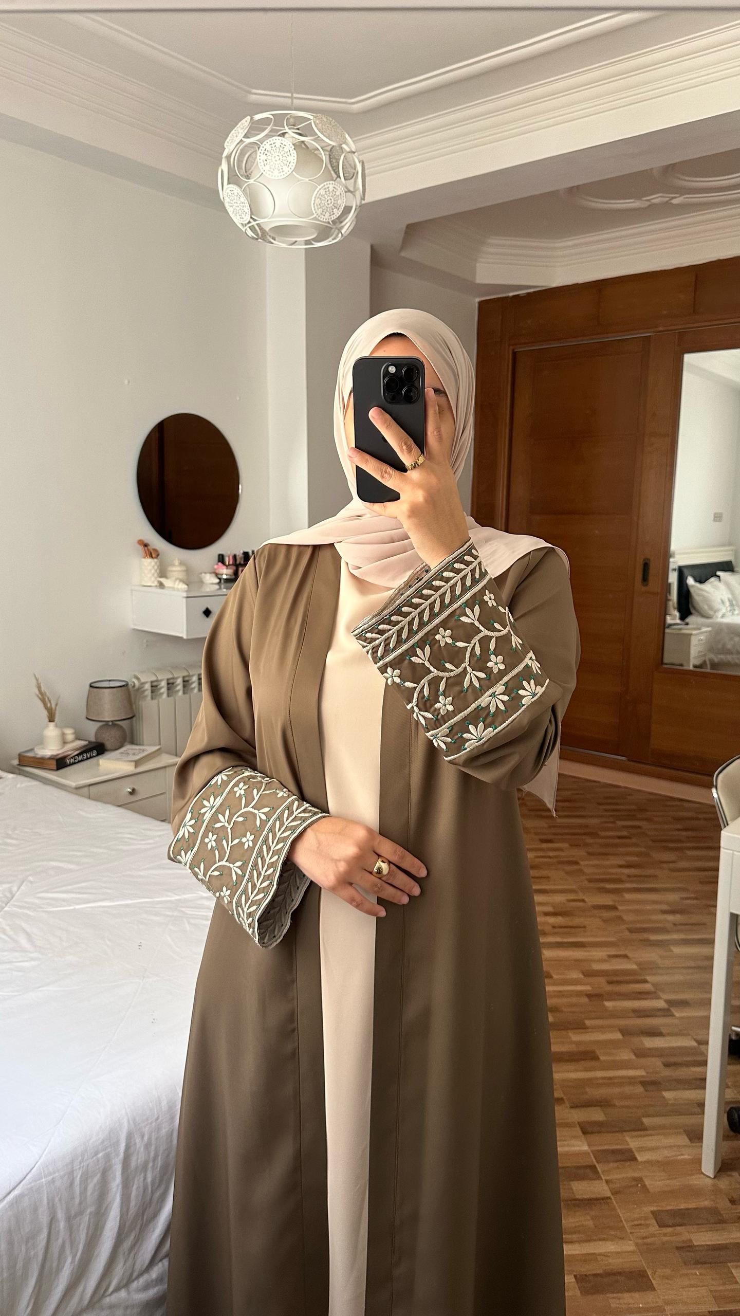 abaya et robe