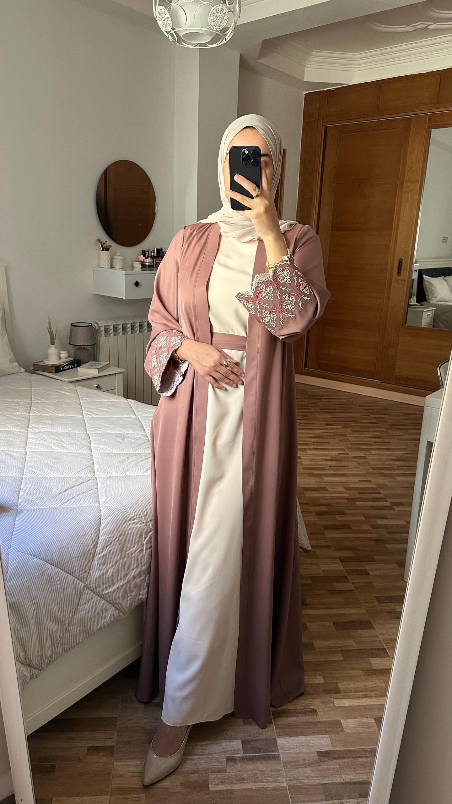 abaya et robe