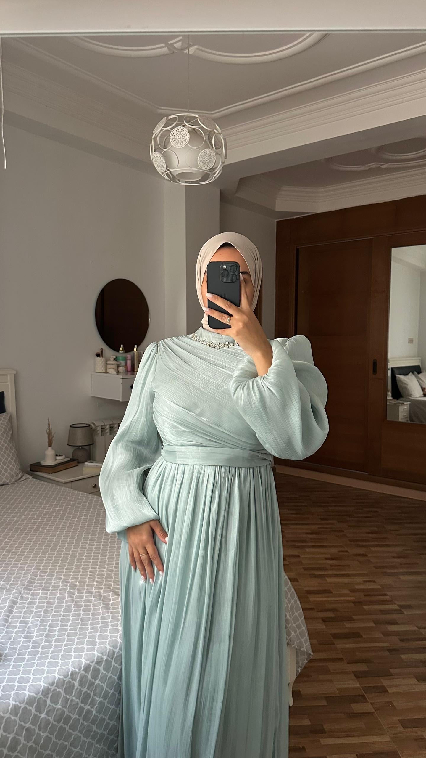 Robe ALMAS فستان الماس