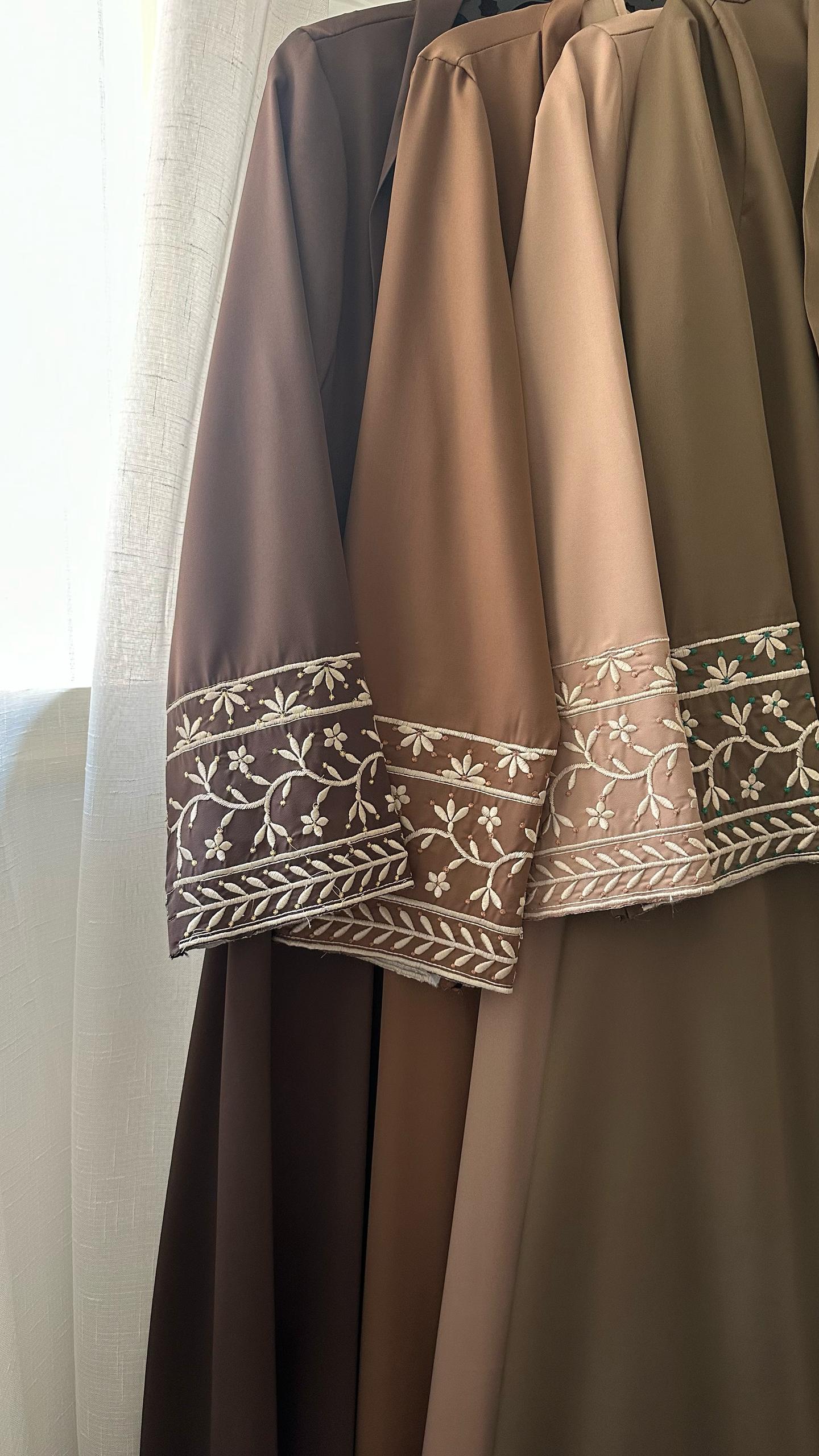 abaya et robe