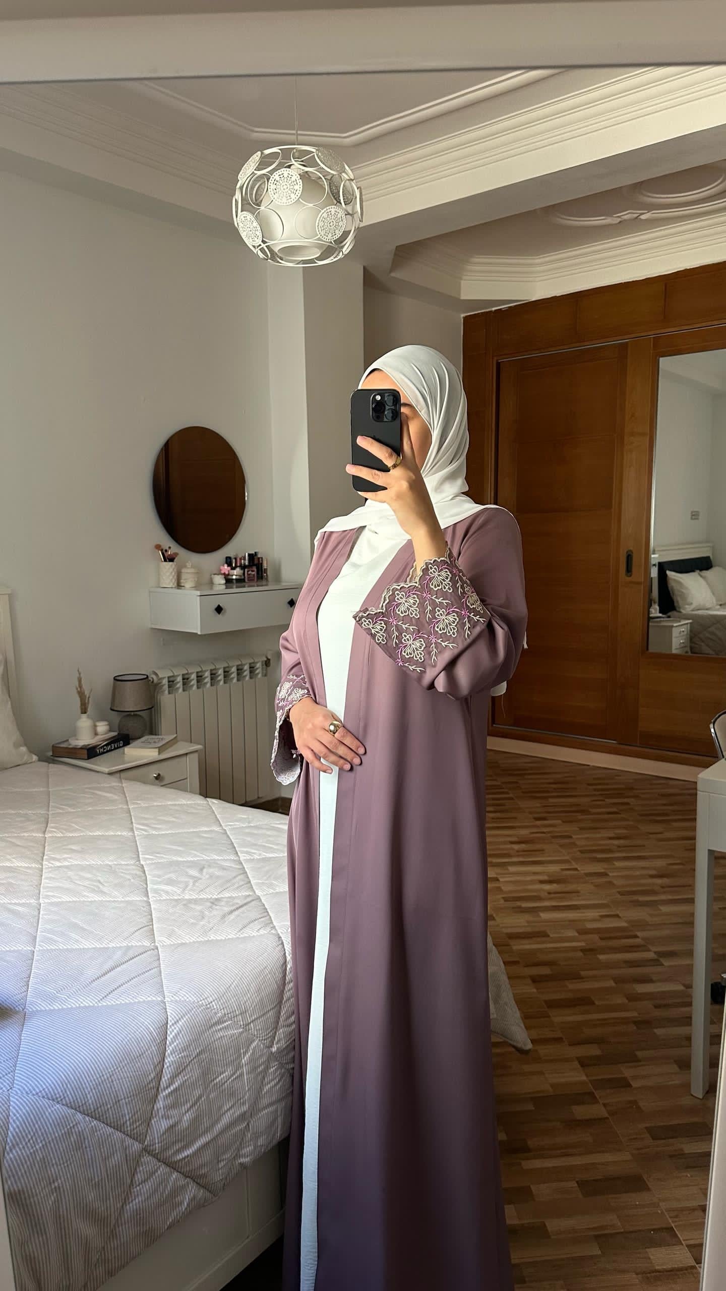 abaya et robe