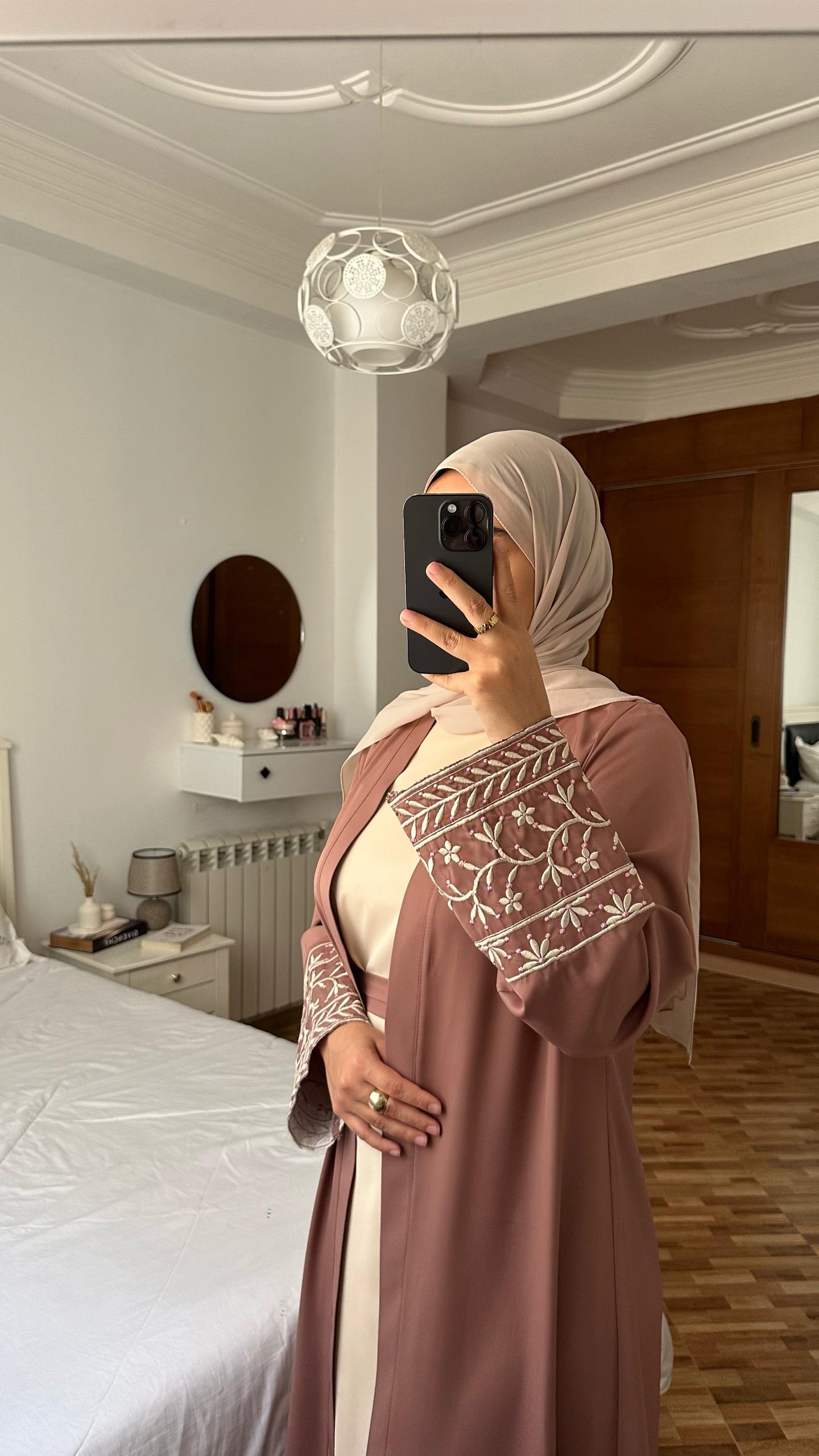abaya et robe