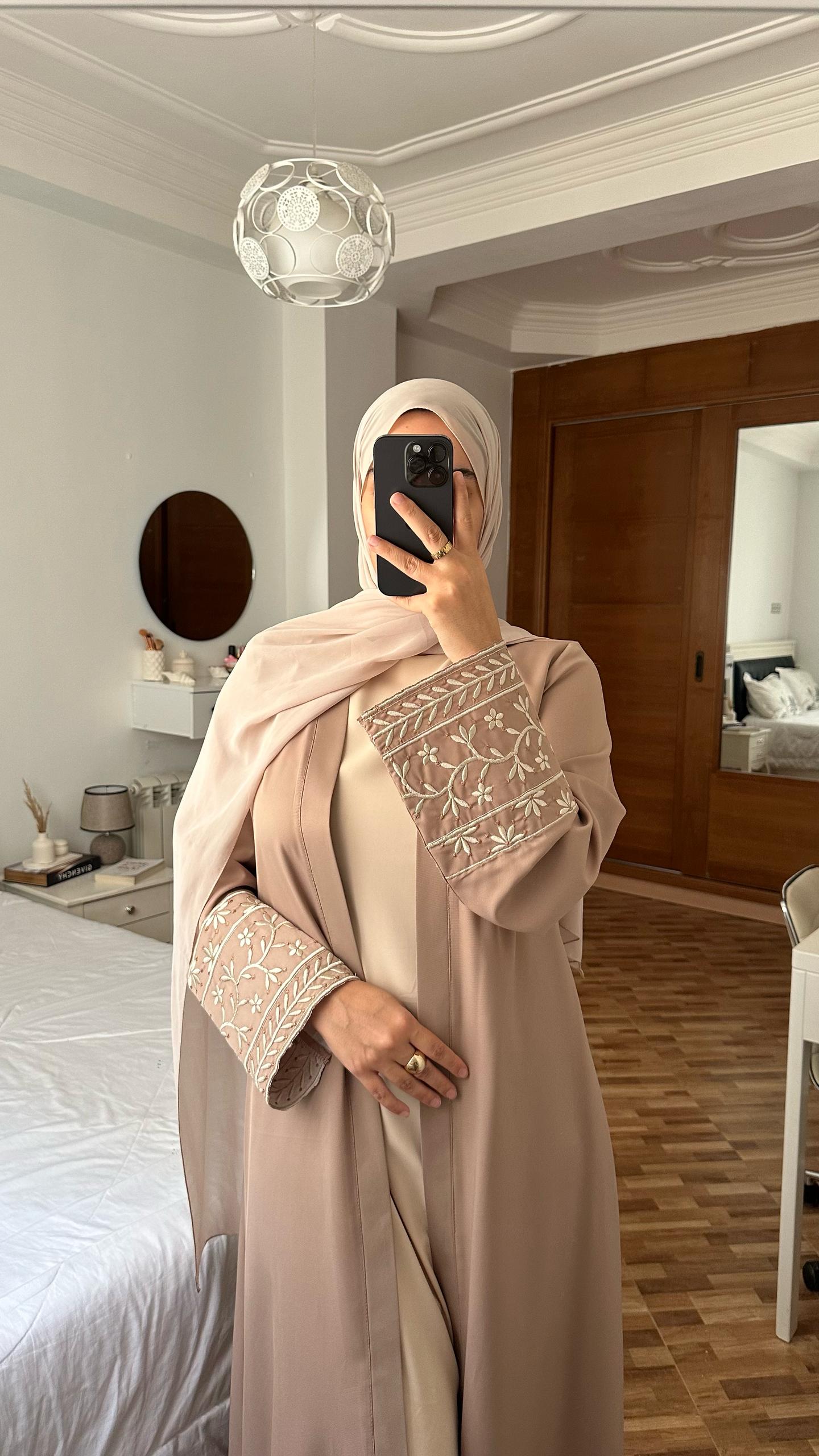 abaya et robe