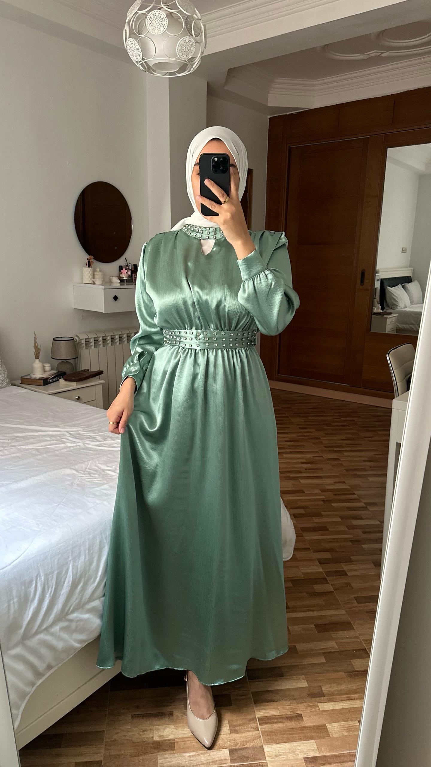 Robe AJWA AID
