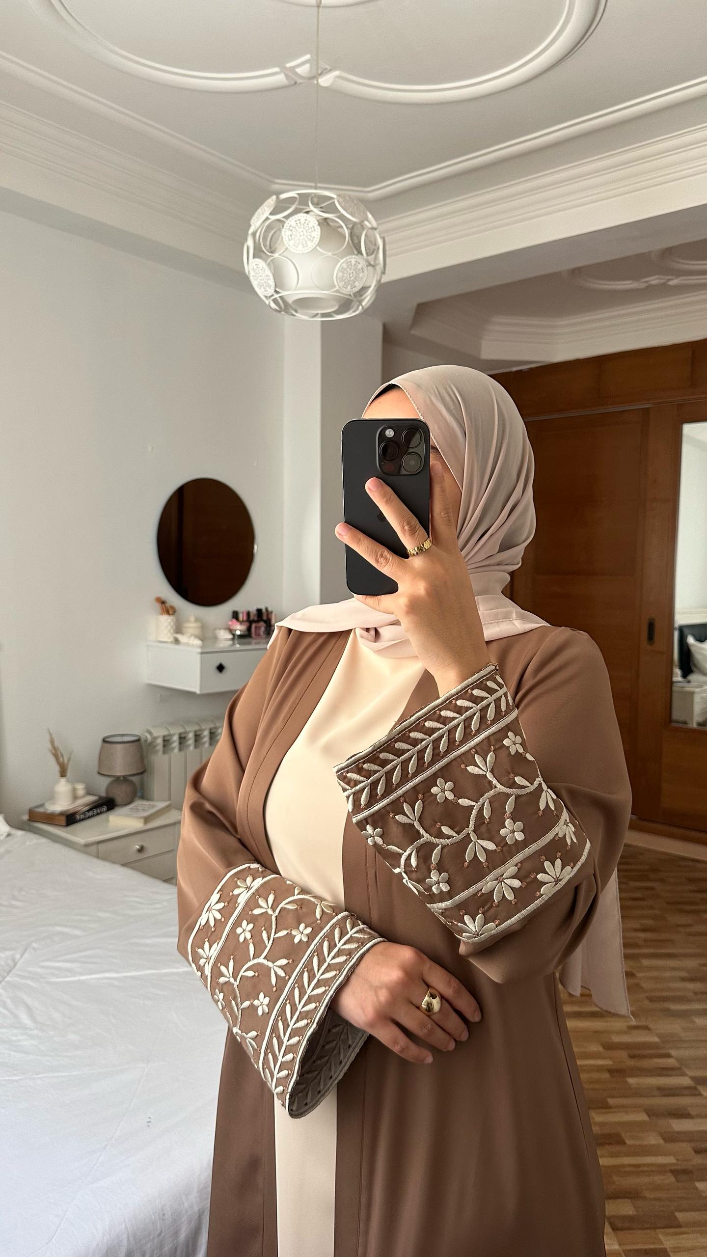 abaya et robe