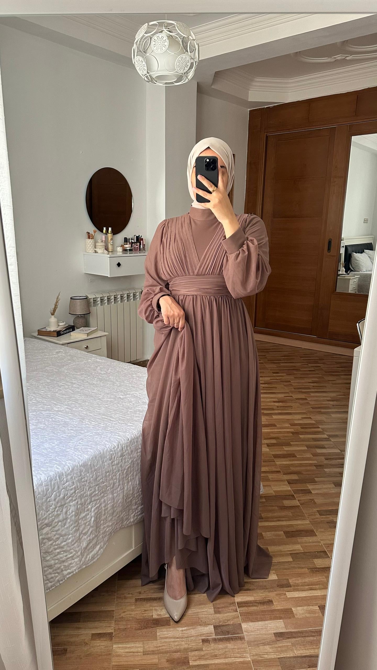 Robe Aid Tane
