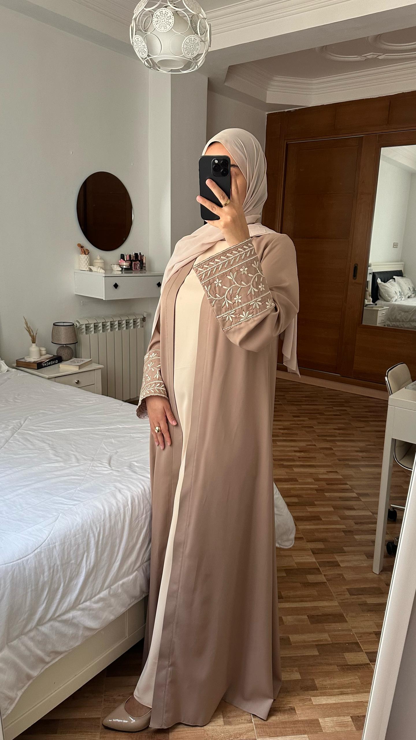 abaya et robe