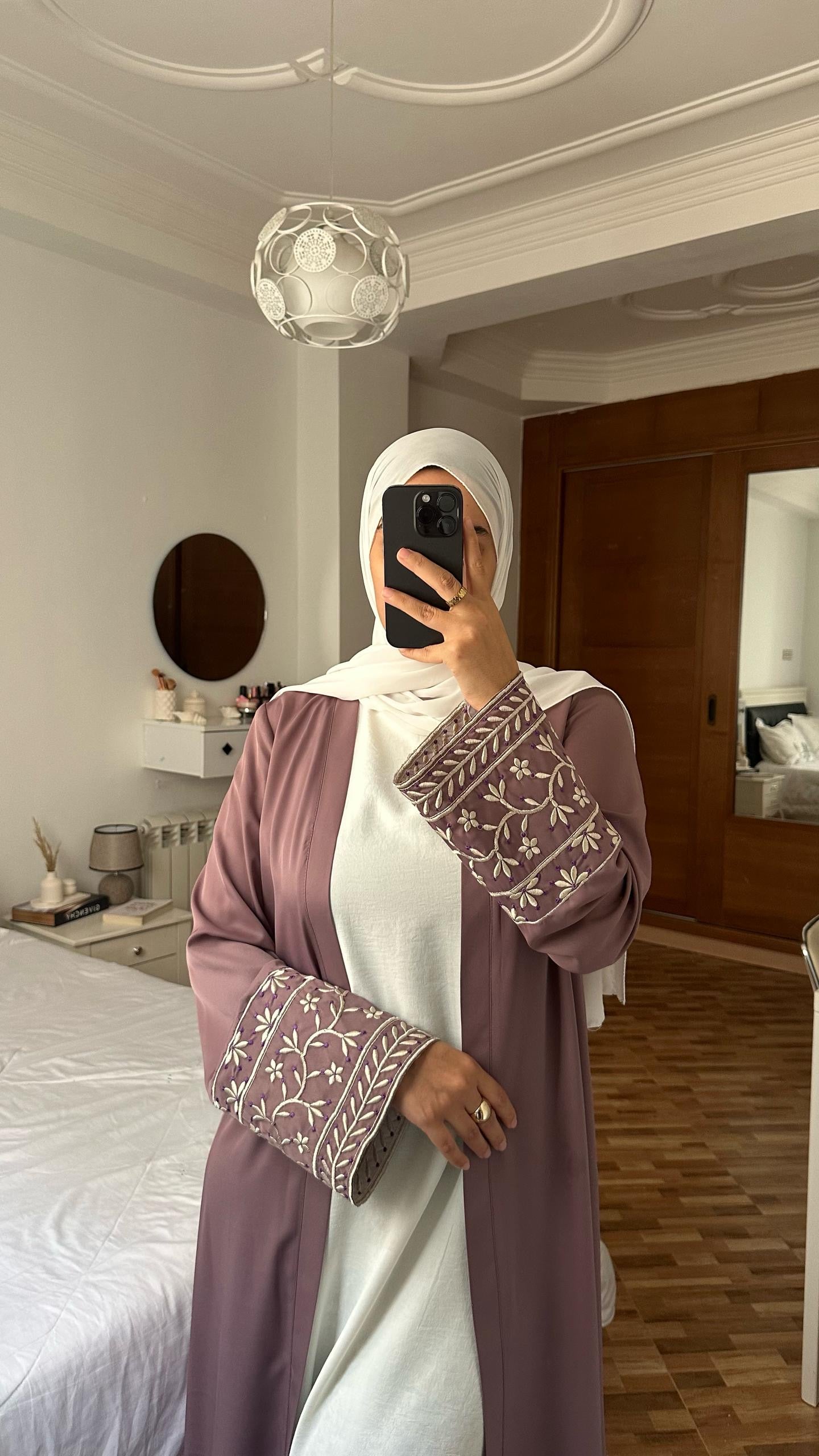 abaya et robe
