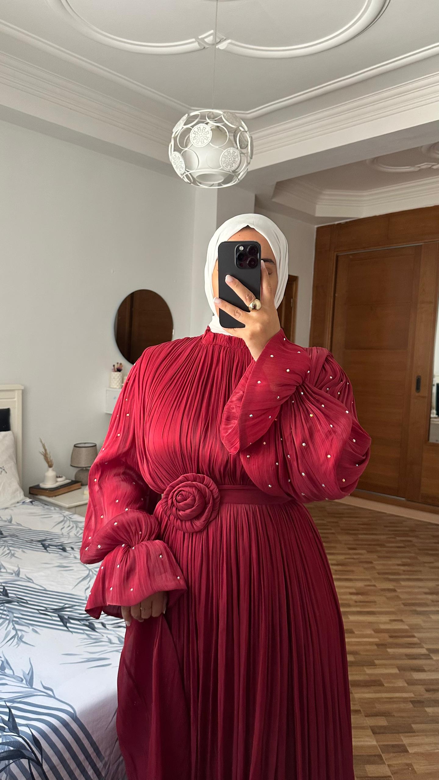 Robe Amira