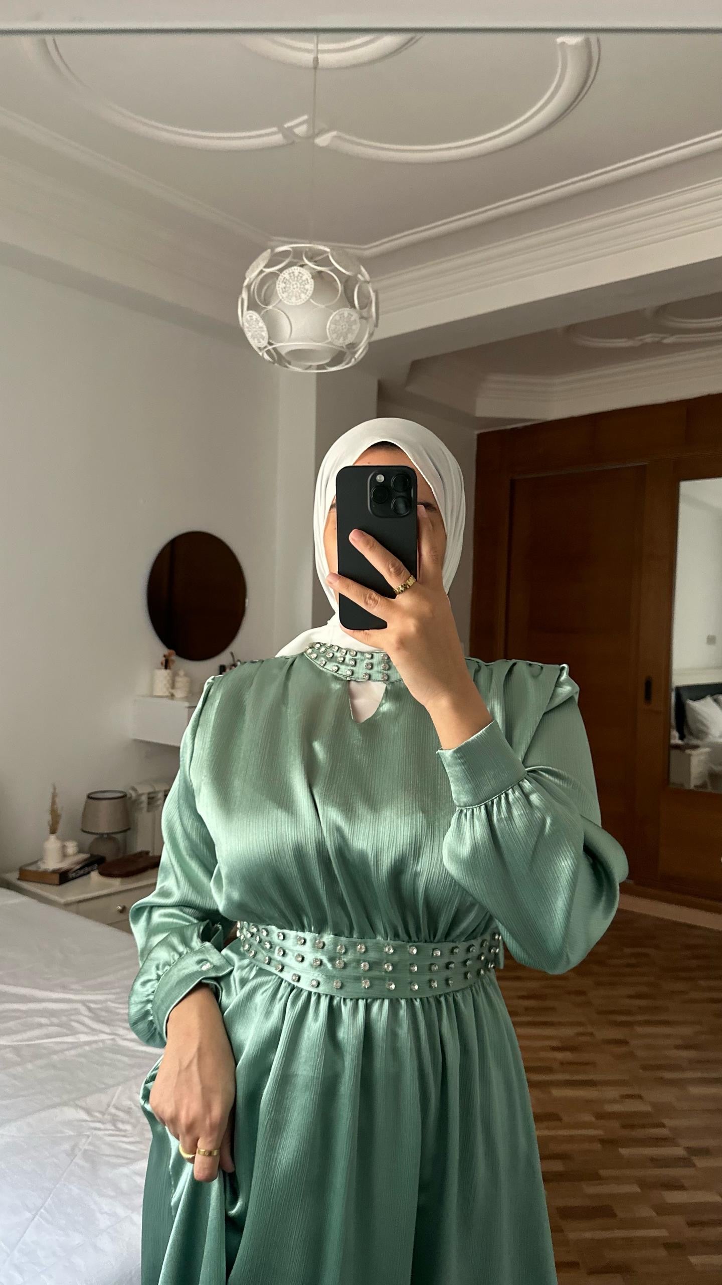 Robe AJWA AID