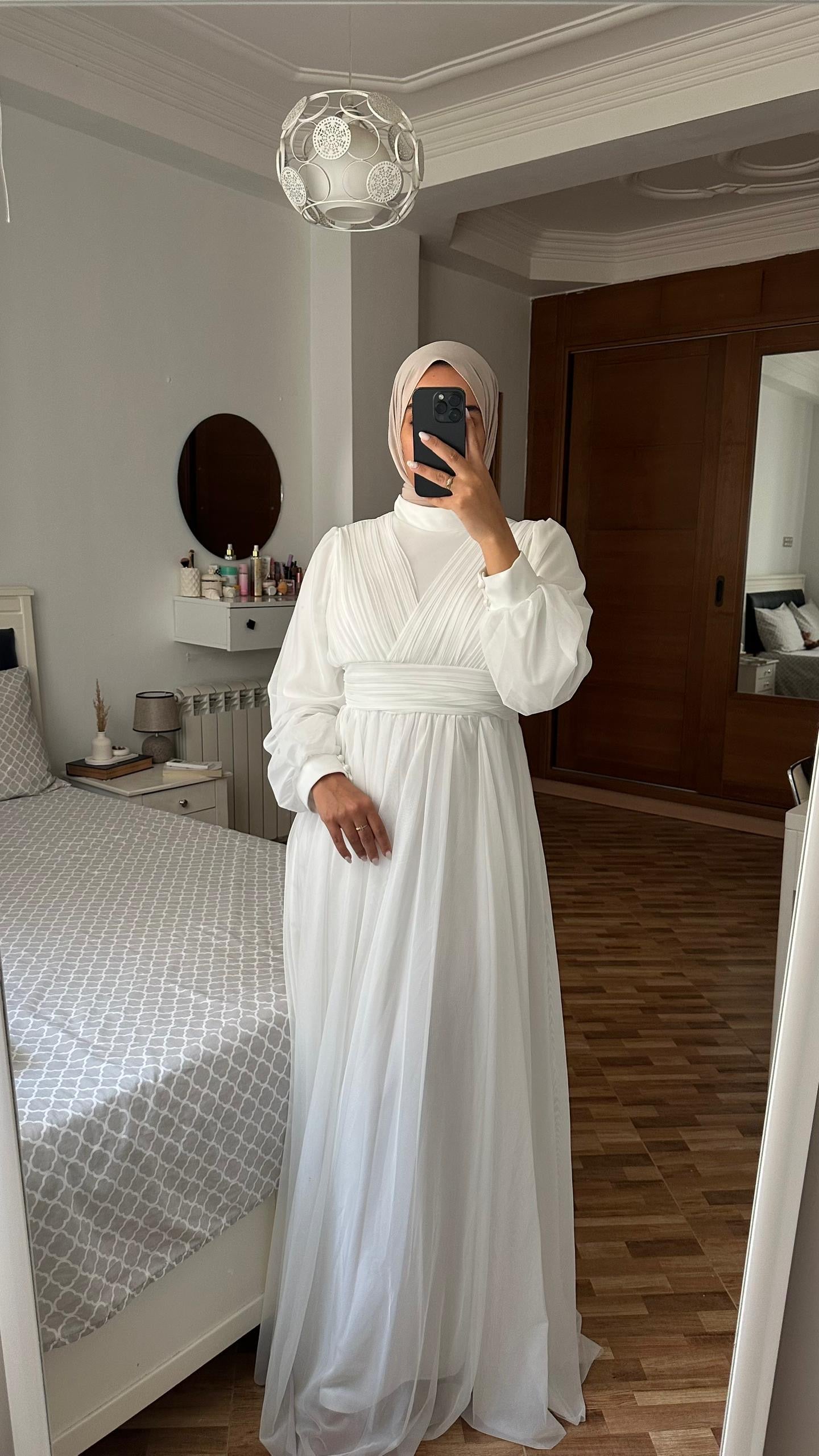 Robe Aid Tane