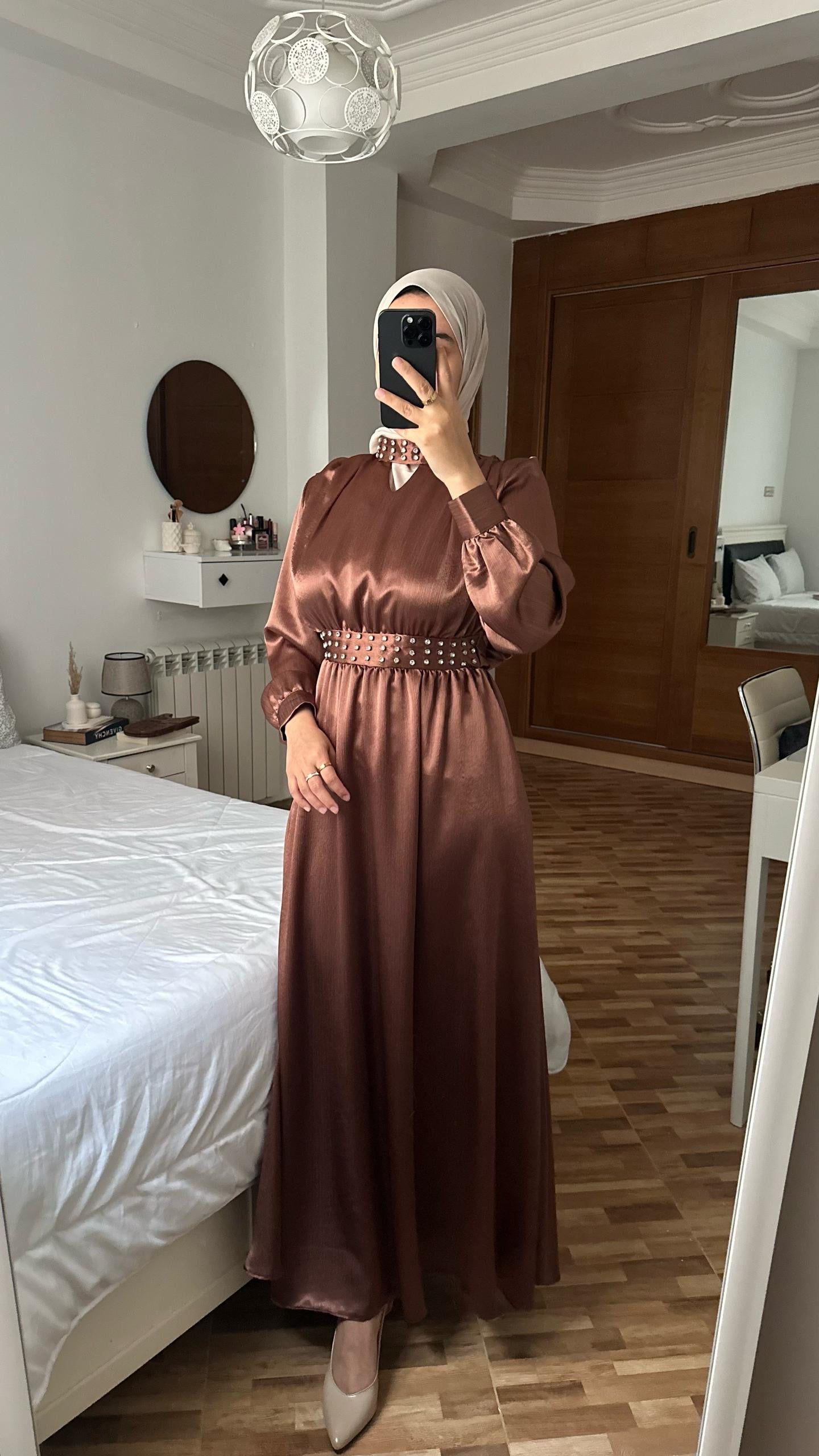 Robe AJWA AID