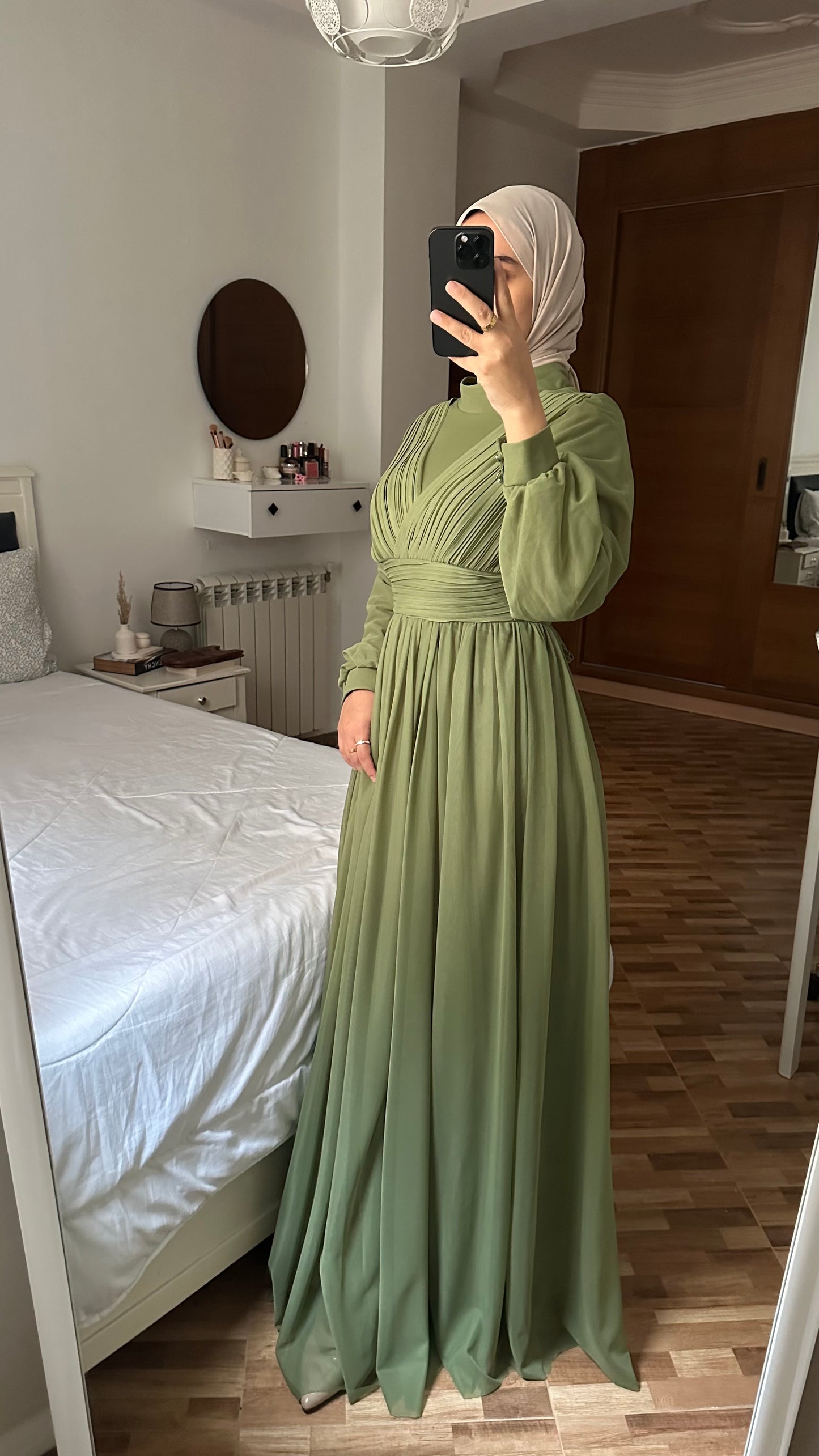 Robe Aid Tane