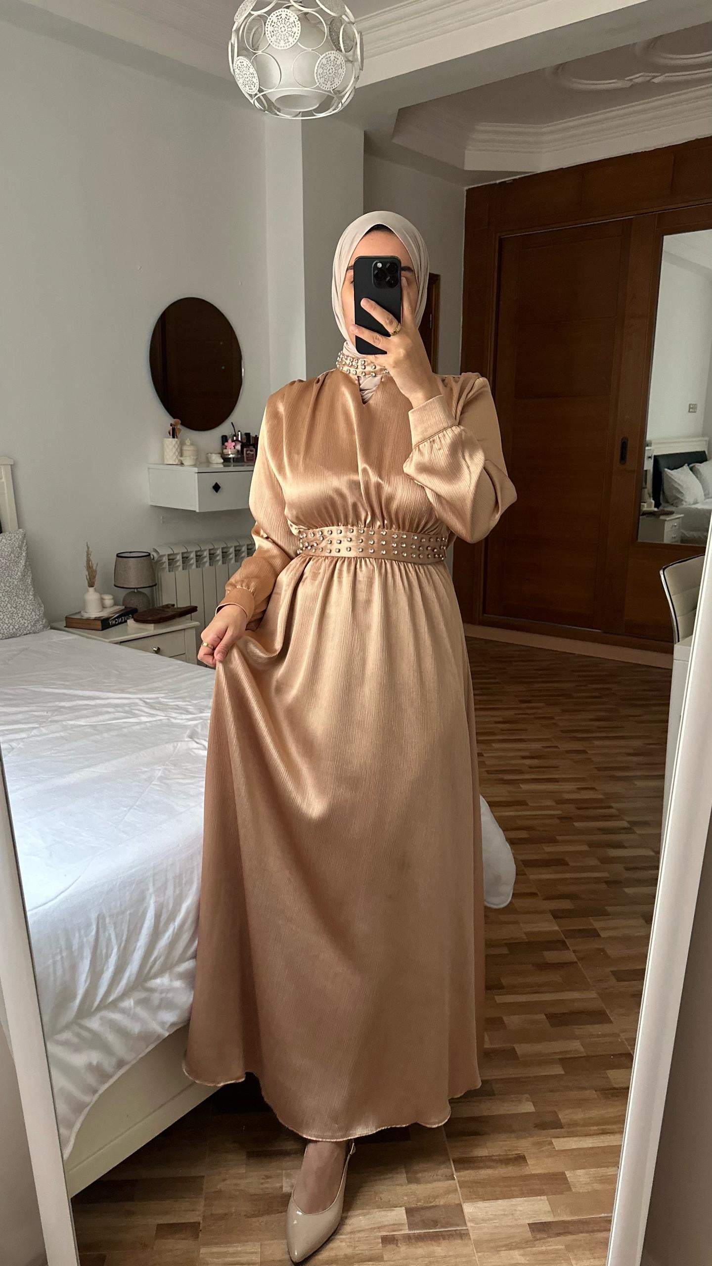Robe AJWA AID
