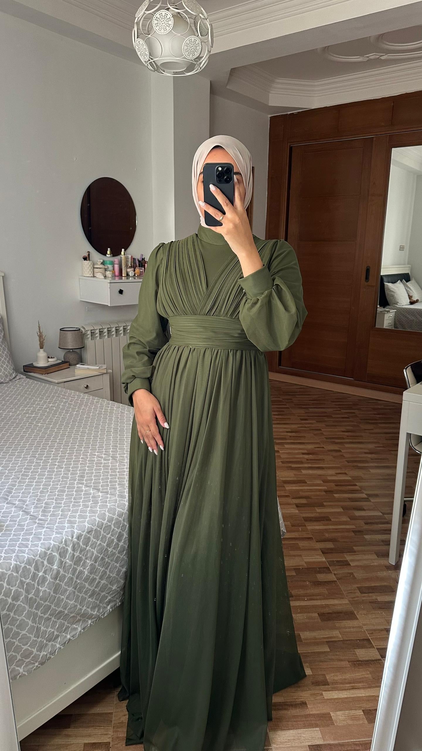 Robe Aid Tane