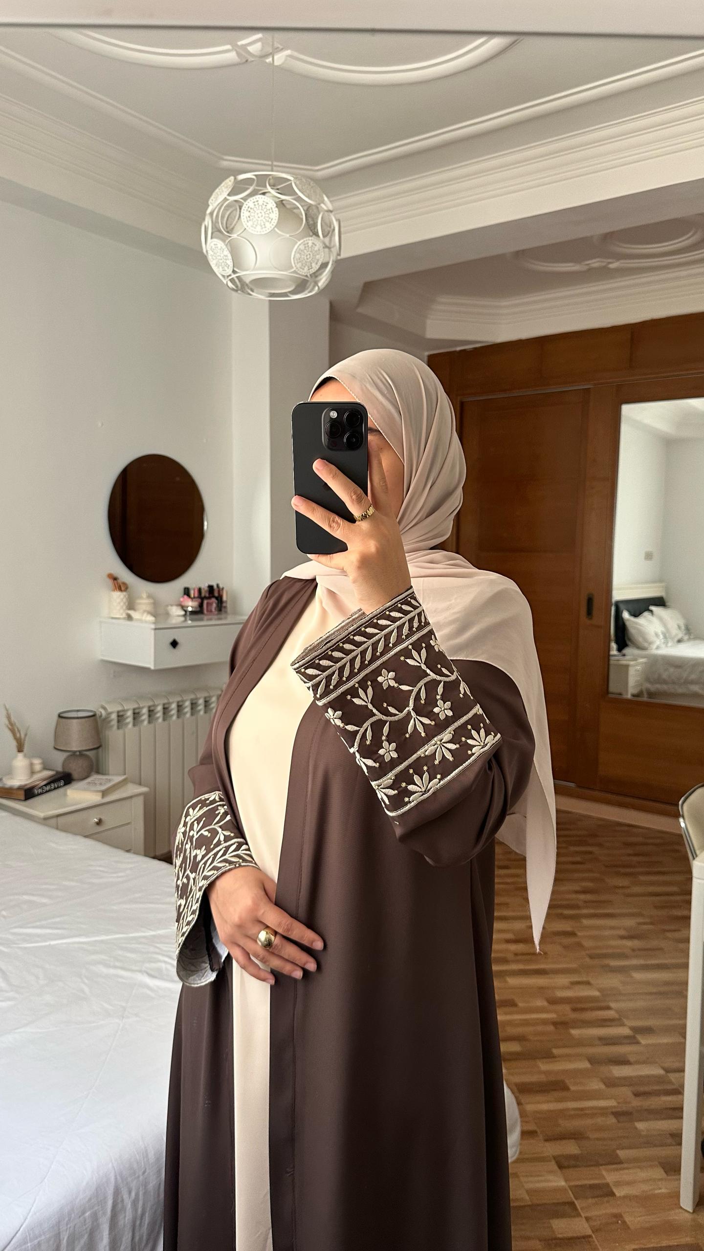 abaya et robe
