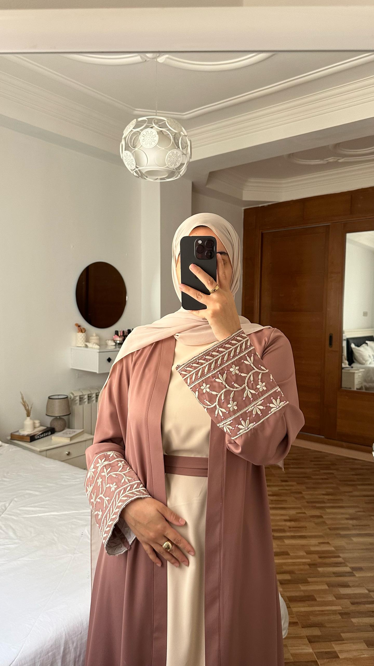 abaya et robe