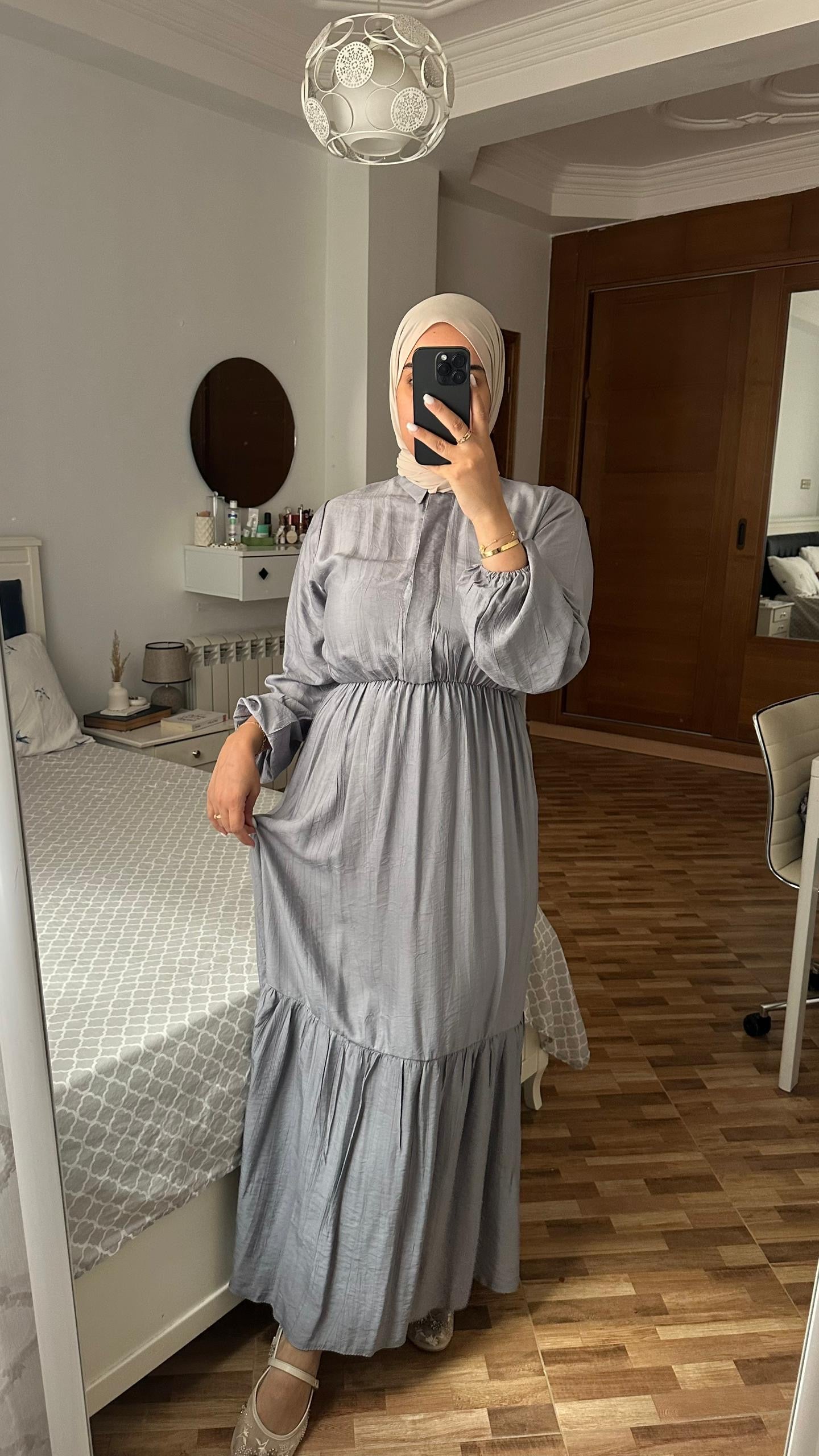 Robe Zina