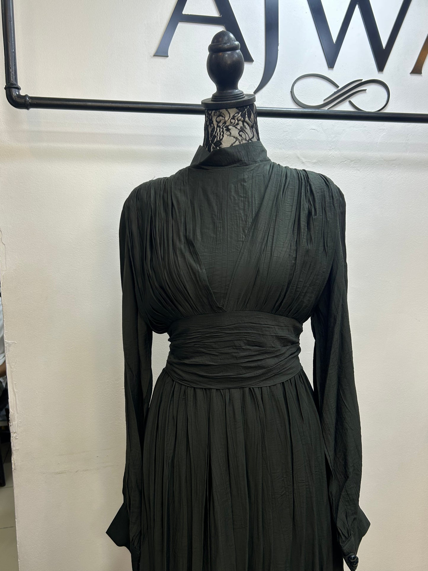 Robe Zina